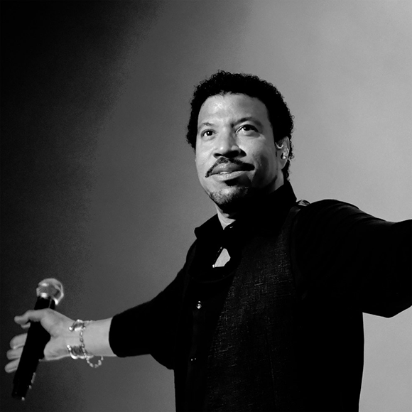 Lionel Richie: All The Hits All Night Long Tour at DTE Energy Music Theatre